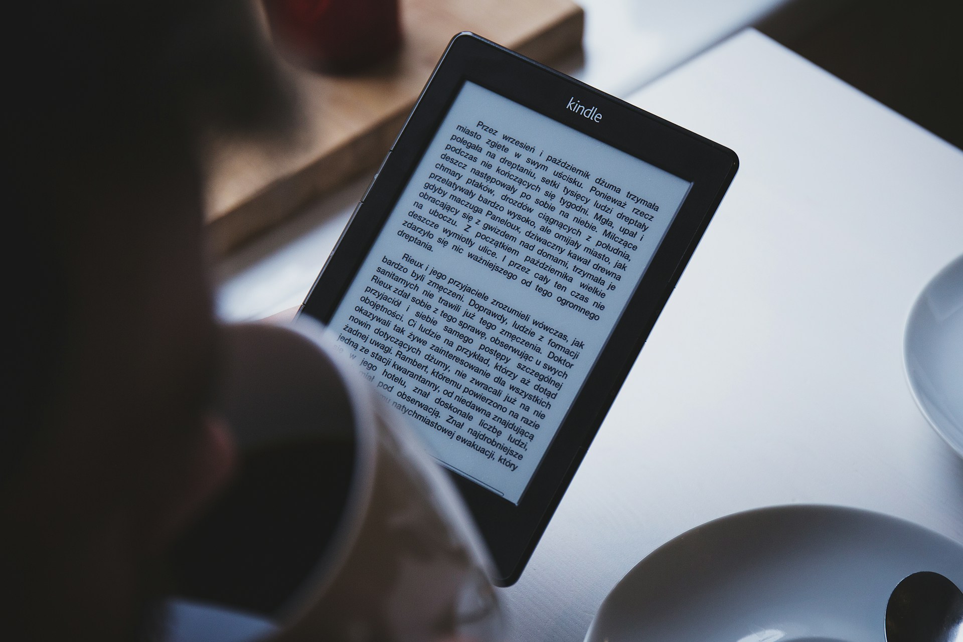 dlaczego warto rozważyć zakup czytnika e-booków