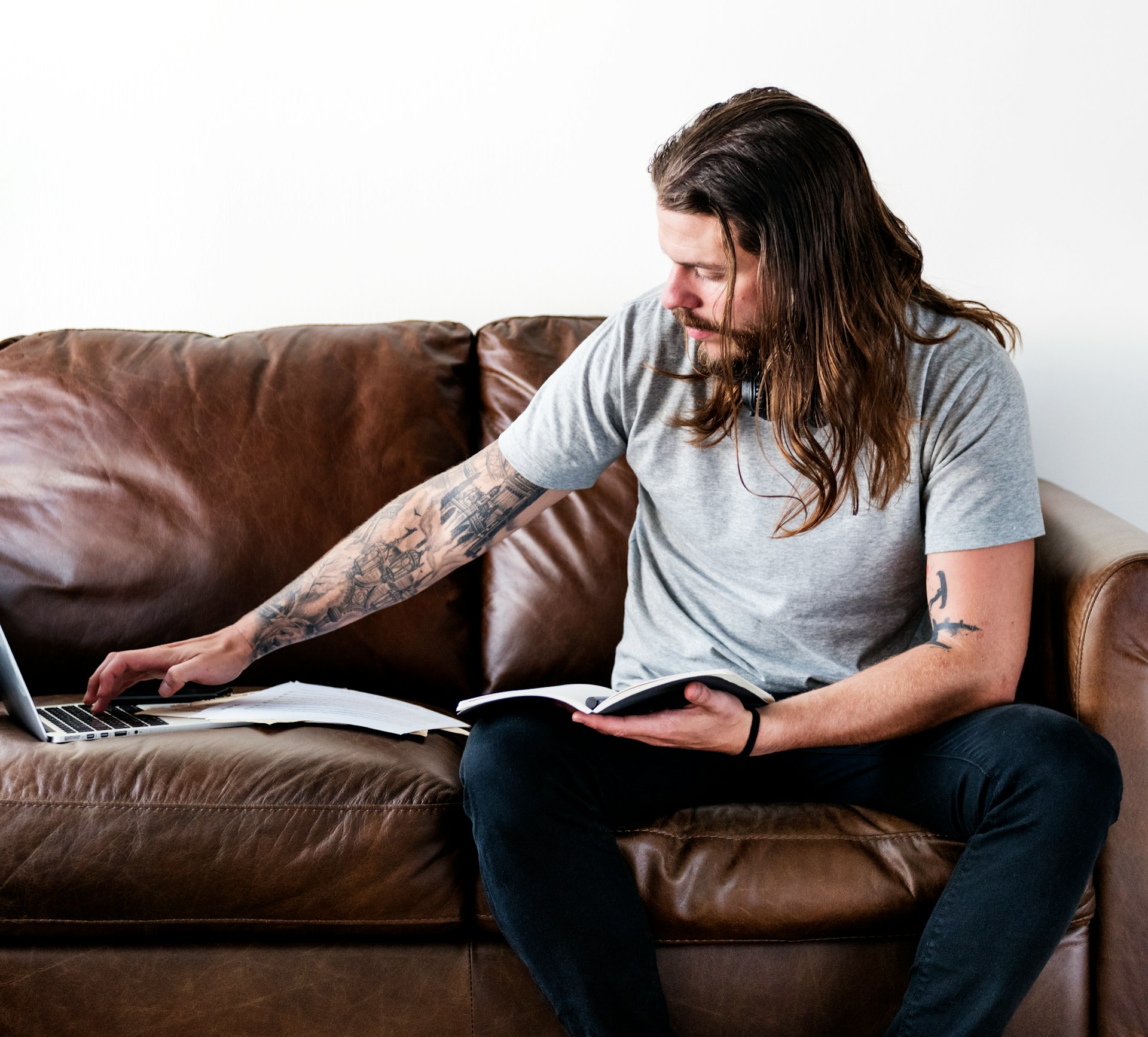 Tatuaże w widocznych miejscach